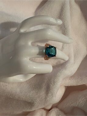Source Unknown Deep Teal Cushion-Cut Ring in Rose Gold Tone